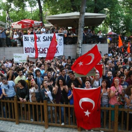 Мерия Стамбула отказалась от строительства в парке Гези