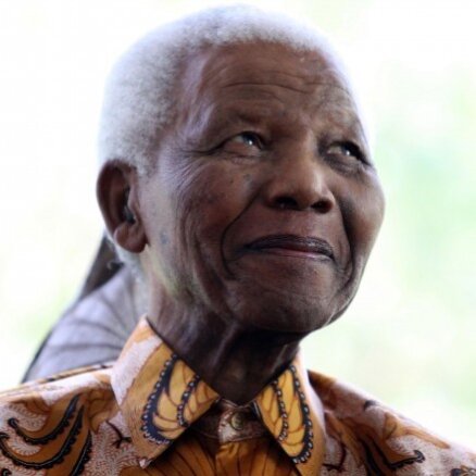 Nelsons Mandela  svin 92.dzimšanas dienu