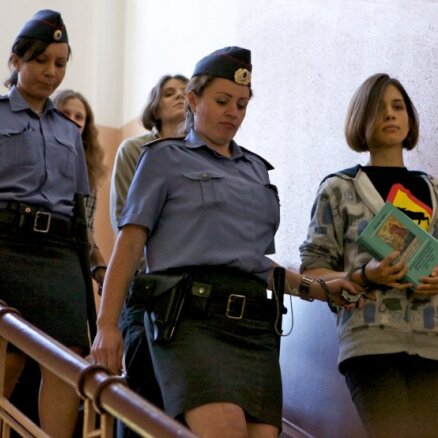 Осужденные Pussy Riot просят не отправлять их в колонию