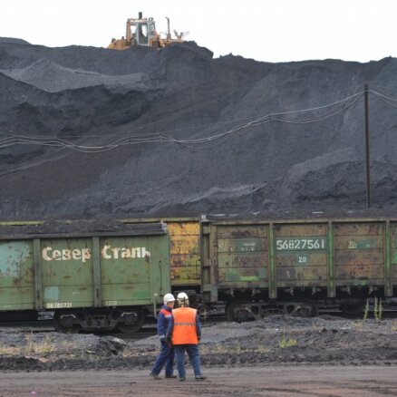 Ķīna kāpinājusi no Krievijas iegādāto ogļu apjomus