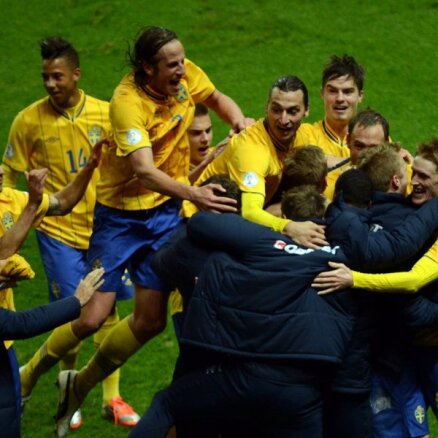 Шведы отыграли четыре мяча с немцами, североирландцы испортили юбилей Роналду