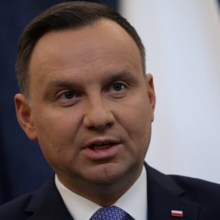 Polijas un Čehijas prezidenti aicina uz lielāku Centrāleiropas vienotību