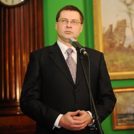 Premjers aicinās Eiroparlamentu aizstāvēt Latvijas intereses ES budžetā