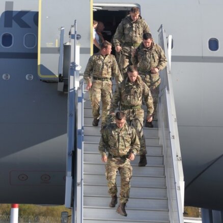 Slovākijas parlaments apstiprina NATO spēku dislocēšanu