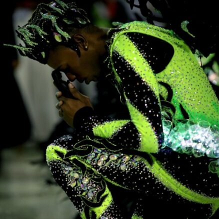 Koronavīrusa dēļ atliek Sanpaulu karnevālu; apsver arī Riodežaneiro karnevāla atlikšanu