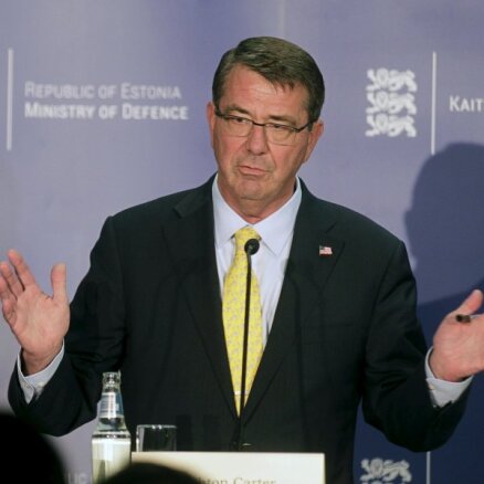 Картер: США разместят военную технику в шести странах ЕС, в том числе Балтии