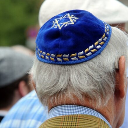 Ebreju kopiena: Saeimas lēmums ir nozīmīgs solis vēsturiskā taisnīguma atjaunošanā
