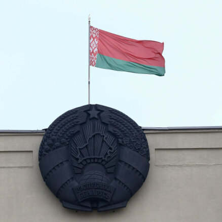 Baltkrievija atbrīvojusi pirms vēlēšanām aizturētos 32 Krievijas pilsoņus