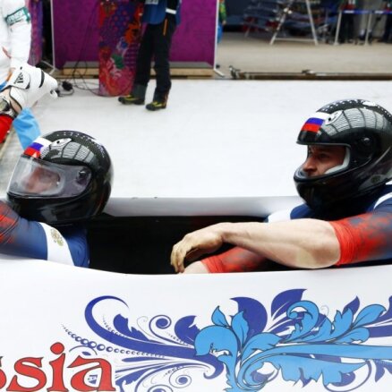 Kautiņā ar huligāniem sadurts krievu olimpiskais čempions bobslejā Zubkovs