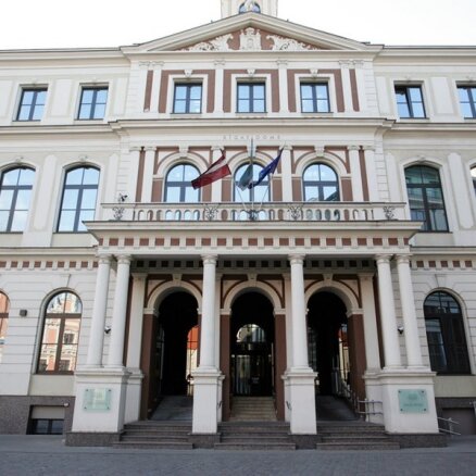 Rīgas budžeta ieņēmumi nākamgad pieaugs par 0,5%, prognozē Ušakovs