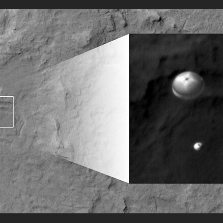 Marsa tuvumā nofilmēti četri lidojošie šķīvīši