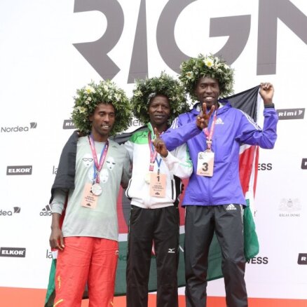 ФОТО: Рижский марафон с новым рекордом выиграл кениец, у Прокопчук&nbsp;— пятая победа