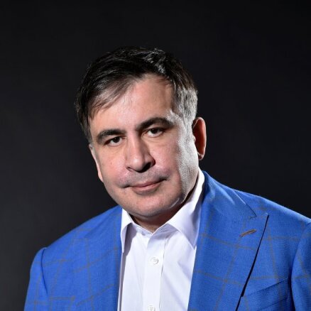 Пиджаки, ботокс, Таиланд. Михаил Саакашвили отвечает на обвинения в растрате государственных средств