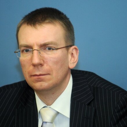Ринкевич принял решение запретить "сторонникам Кремля" въезд в Латвию (дополнено)