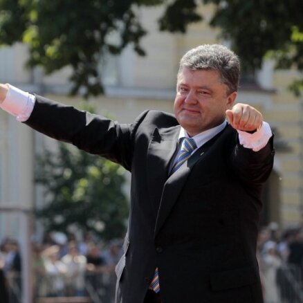 Вейонис в конце октября встретится с президентом Украины Порошенко