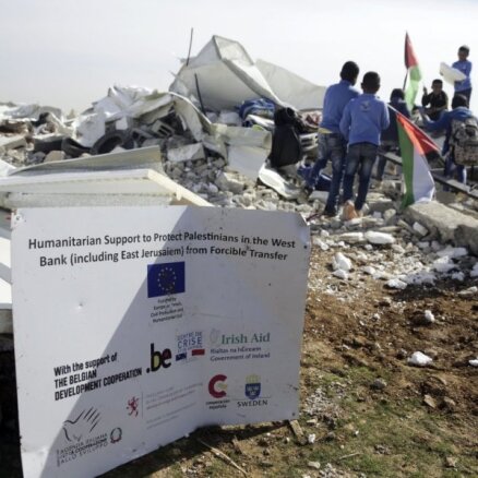 Foto: Izraēlas armijas nojaukta ES finansētā beduīnu skola