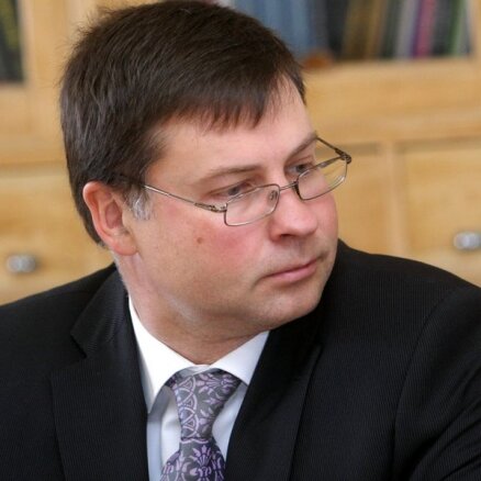 Домбровскис будет членом бюджетно-финансовой комиссии Сейма