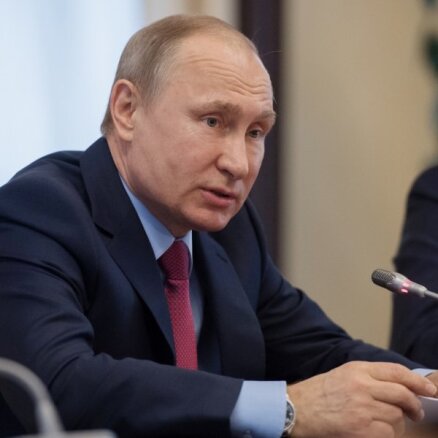 Путин прокомментировал обыски у Серебренникова фразой "Да дураки"