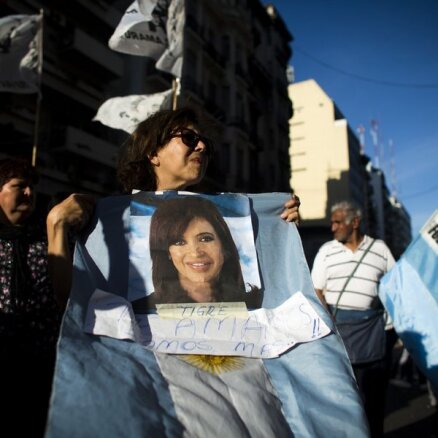 Argentīnas prezidentes galvas operācija noritējusi veiksmīgi