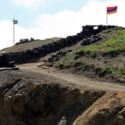 Армения и Азербайджан договорились о перемирии