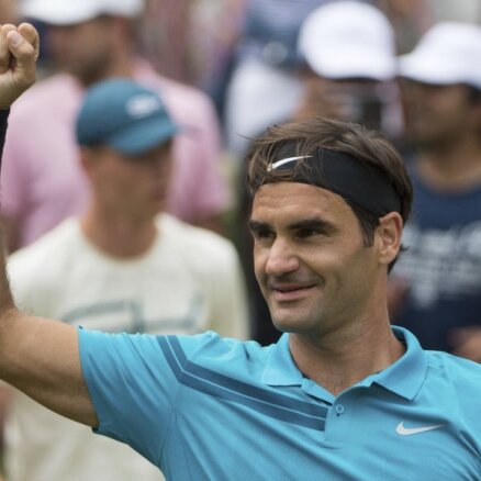 Федерер завоевал 98-й титул и третий раз в сезоне стал первой ракеткой мира
