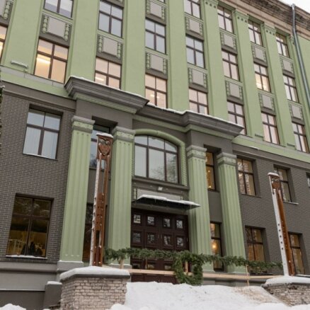 Atklāj atjaunoto LLU Meža fakultāte Jelgavā