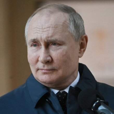 Трансляция речи Путина в Лужниках прервалась на всех телеканалах