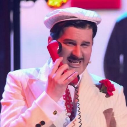 ВИДЕО: На шоу "Точь-в-точь" Интар Бусулис отрастил усики и стал грузином