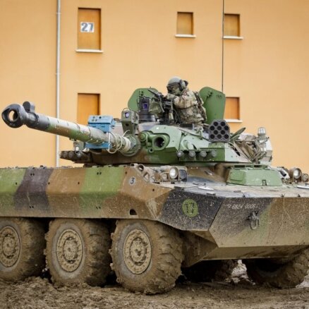 Pirmais Rietumu tanks Ukrainai? Kas ir Makrona solītie AMX-10RC