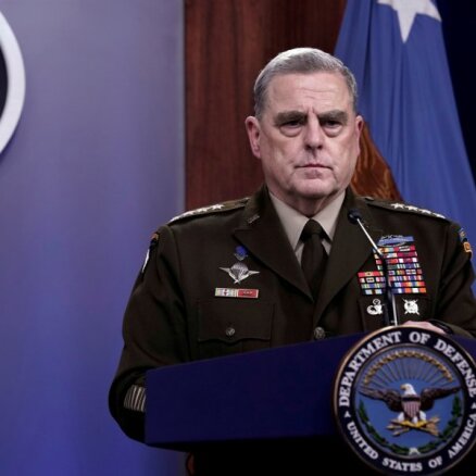 ASV ģenerālis Milijs aizstāv slepenos kontaktus ar Ķīnu
