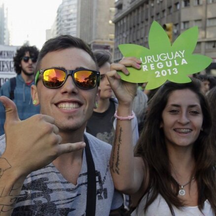 Geju un marihuānas dēļ par gada valsti nosaukta Urugvaja