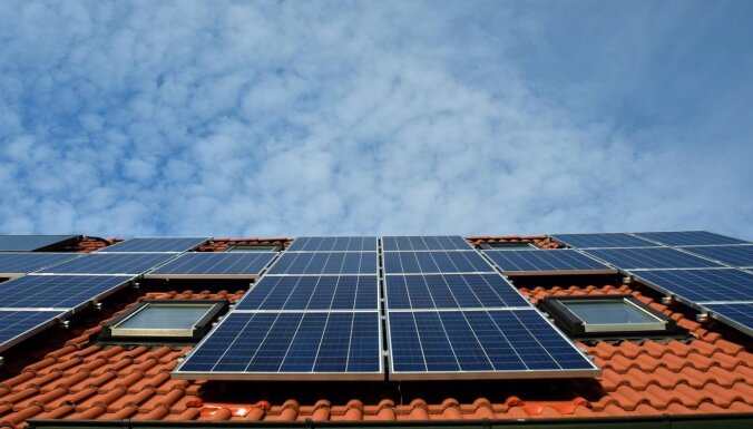 СМИ: государство планирует ввести плату для бизнесменов за мощность солнечных панелей