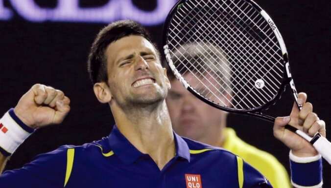 Битва чемпионов: Джокович в полуфинале AusOpen в 23-й раз обыграл Федерера