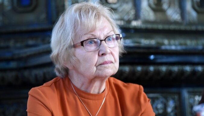 Profesore par Vējoņa fotosesiju: tā nav prezidenta vērta nodarbe