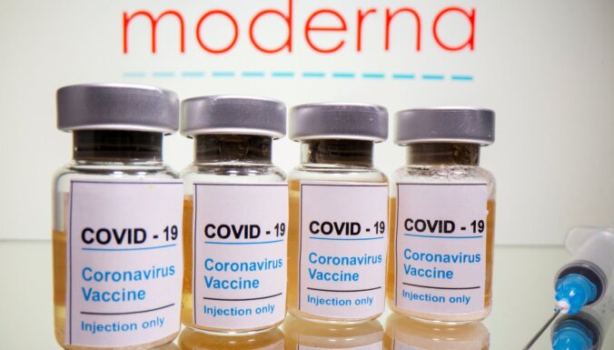 Сегодня планируется доставка в Латвию 8400 вакцин Moderna