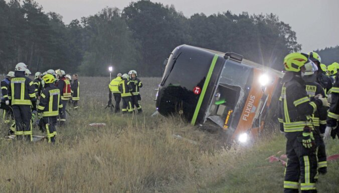 Vācijā autobusa avārijā cietis 31 cilvēks