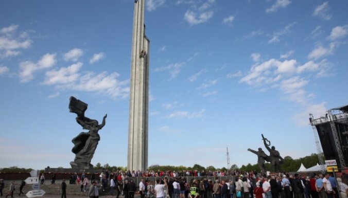 Отменено празднование 9 мая у Памятника освободителям в Риге