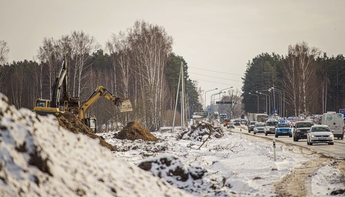 Foto: Ķekavas apvedceļa būvdarbi pietuvojušies Rīgas robežai