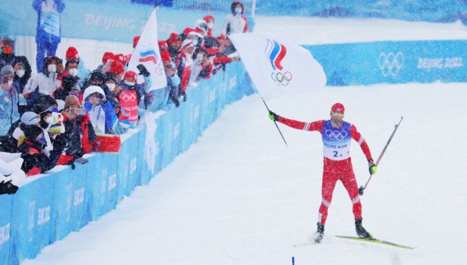 Команда России выиграла мужскую эстафету и повторила достижение советских лыжников