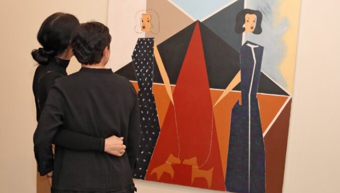 Foto: 'Māksla XO' aplūkojamas Helēnas Heinrihsones un Mišela Kastenjē izstādes