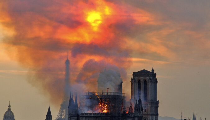 Aprit gads kopš Parīzes Dievmātes katedrāles ugunsgrēka