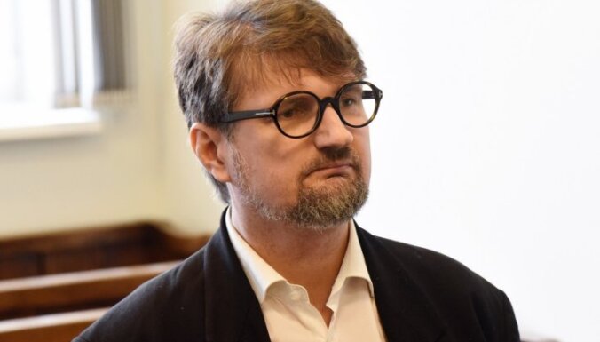 De Facto: KNAB считает, что KPV LV переплатила за рекламные услуги Эрику Стендзениексу