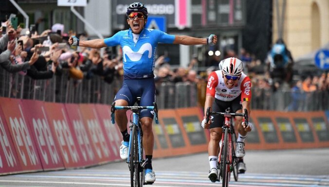 Kolumbietis Karapass uzvar 'Giro d'Italia' ceturtajā posmā; Rogličs palielina vadību kopvērtējumā