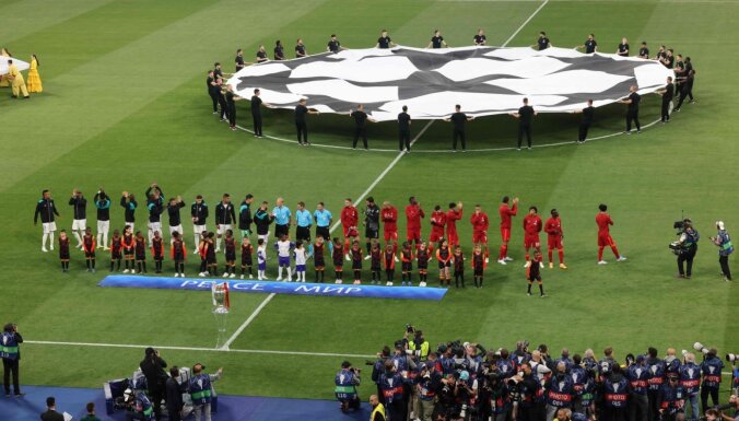 Benzemā atzīts par Čempionu līgas labāko spēlētāju; simboliskajā izlasē dominē 'Real Madrid' un 'Liverpool'
