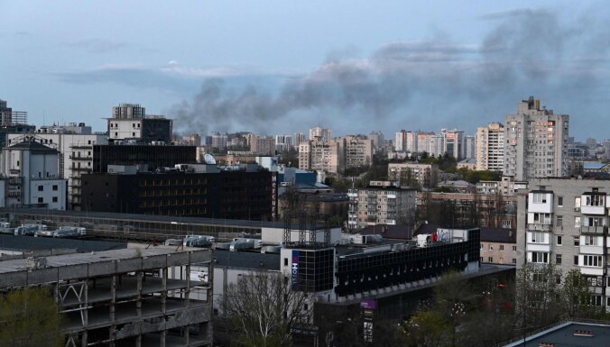 Власти Киева сообщили об обстреле центра города