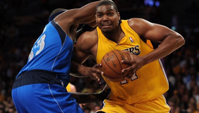 'Lakers' centra spēlētājs Bainums nākamo NBA sezonu sāks ar diskvalifikāciju