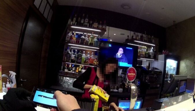 Пьяный иностранец угрожал ножом посетителю игорного зала в Риге