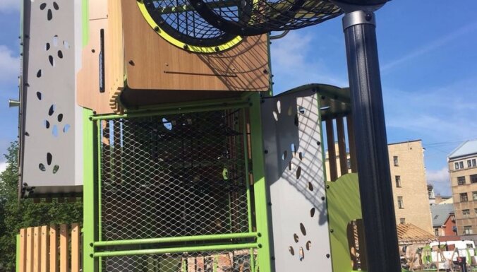ФОТО: В Риге открылась самая большая детская площадка