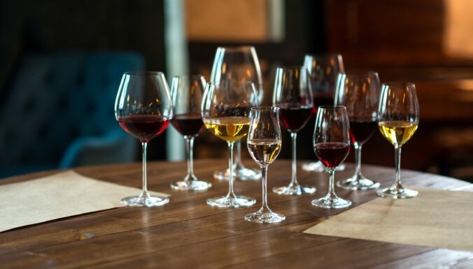 Tulpjveida, šaurākas un pavisam apaļas: ceļvedis vīna glāžu pasaulē