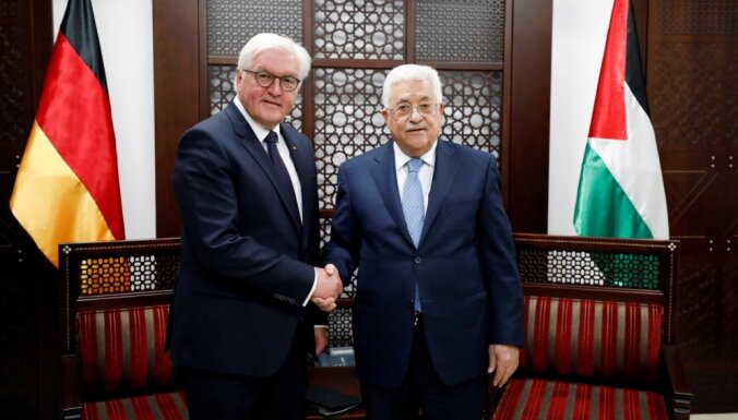 Izraēlas-Palestīnas konflikta risinājums ir divu valstu izveide, norāda Vācijas prezidents